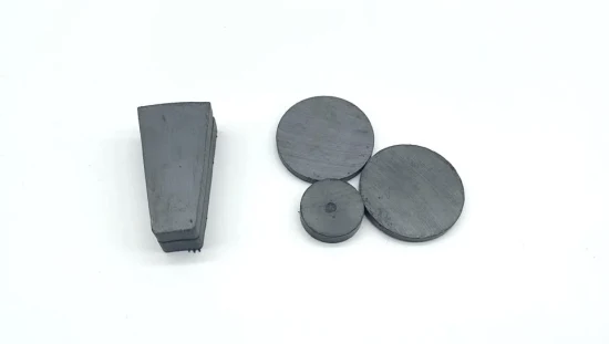 Blocco magnetico in ferrite ceramico forte anisotropo isotropico di alta qualità in vendita, magnete rettangolare con blocco in ceramica C8, prezzo economico